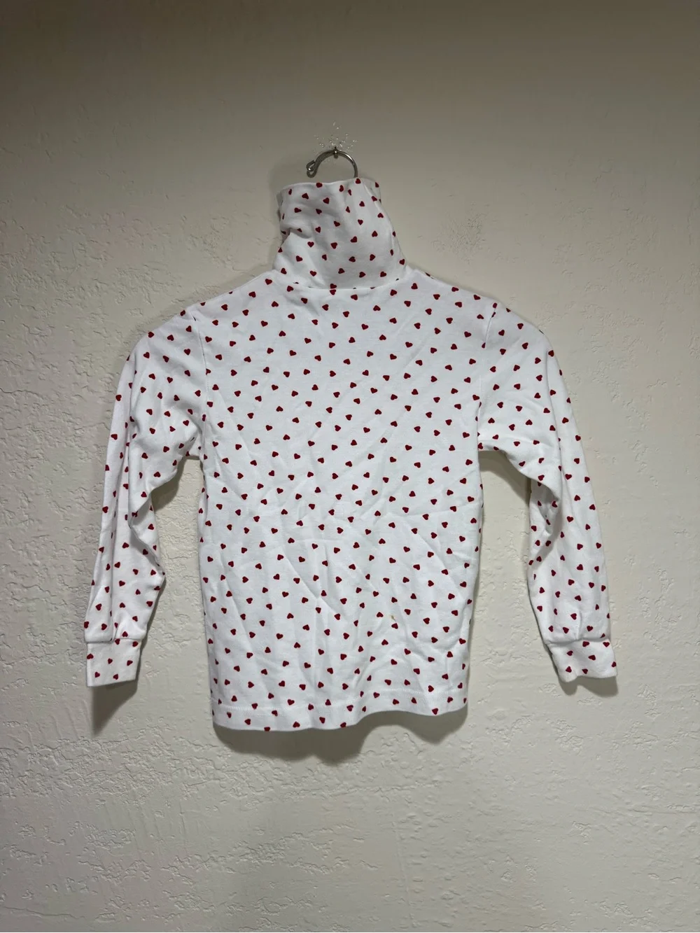 Vintage Heart Print Turtleneck Top & Red Velour / Velvet Pants - Size 7/8